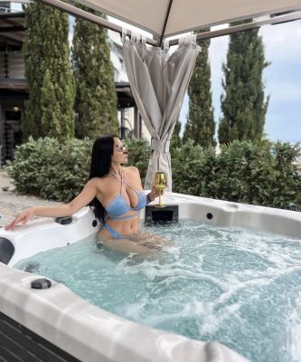 Олечка только выезд 